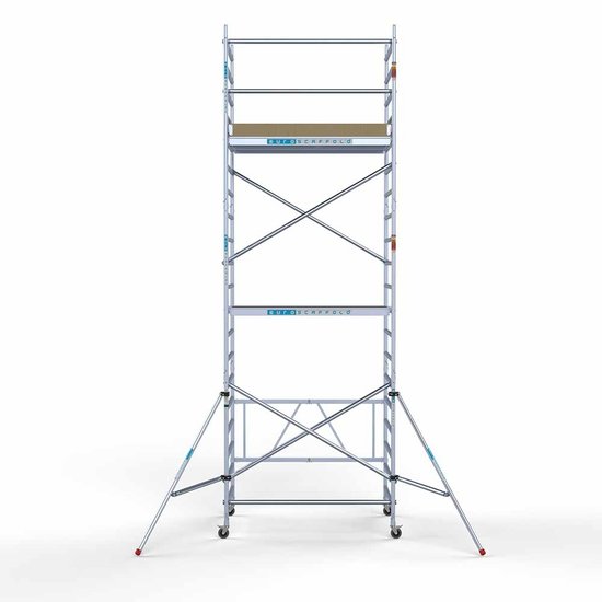Bastida plegable d'alumini 135х190 6,8 m alçada de treball* Bastida plegable d'alumini 135х190 6,8 m alçada de treball*